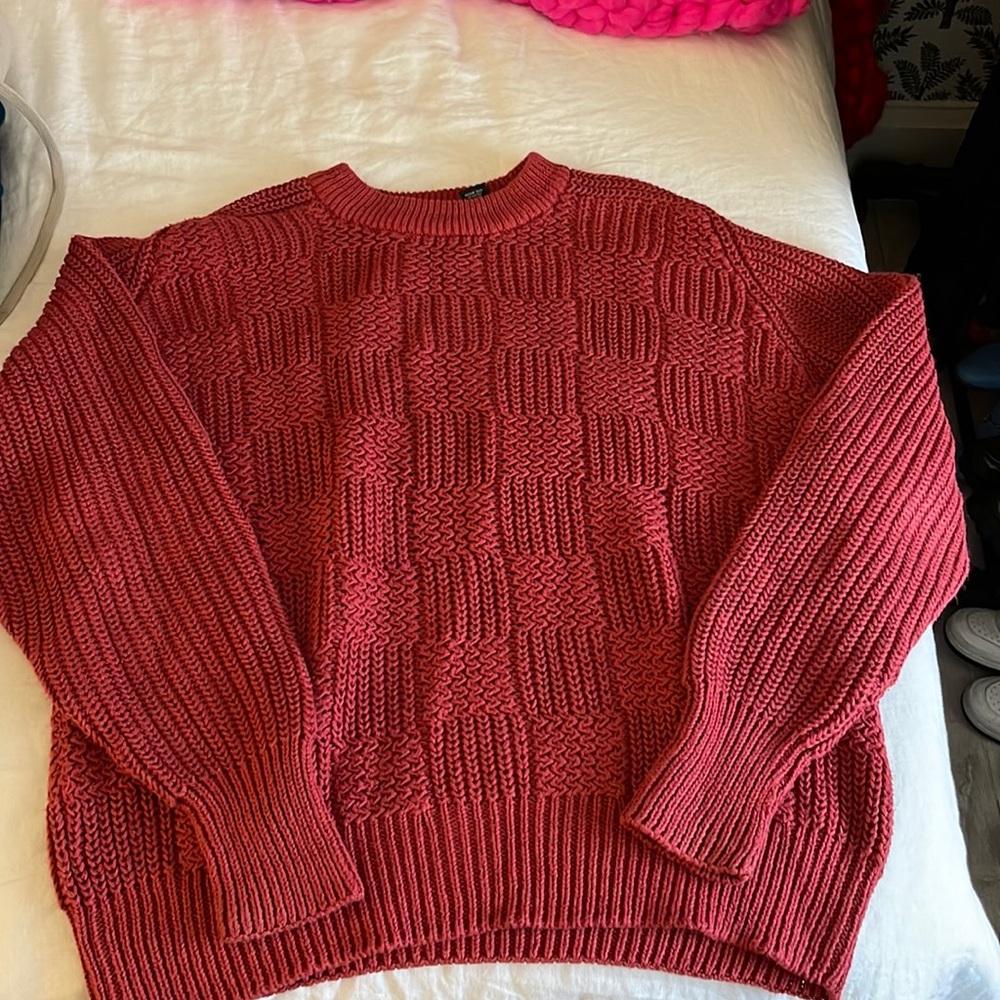 Vintage Pink checkered sweater